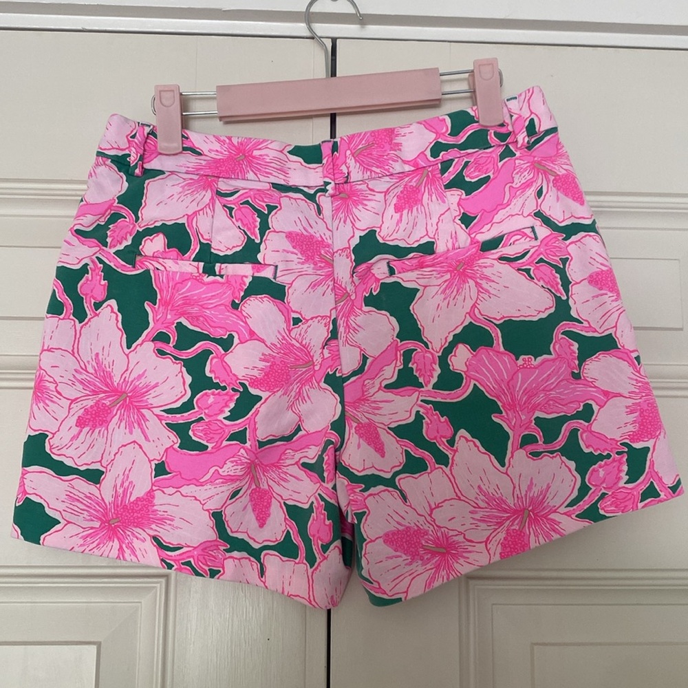 Lilly Pulitzer Gretchen 5”shorts - Picture 6 of 6